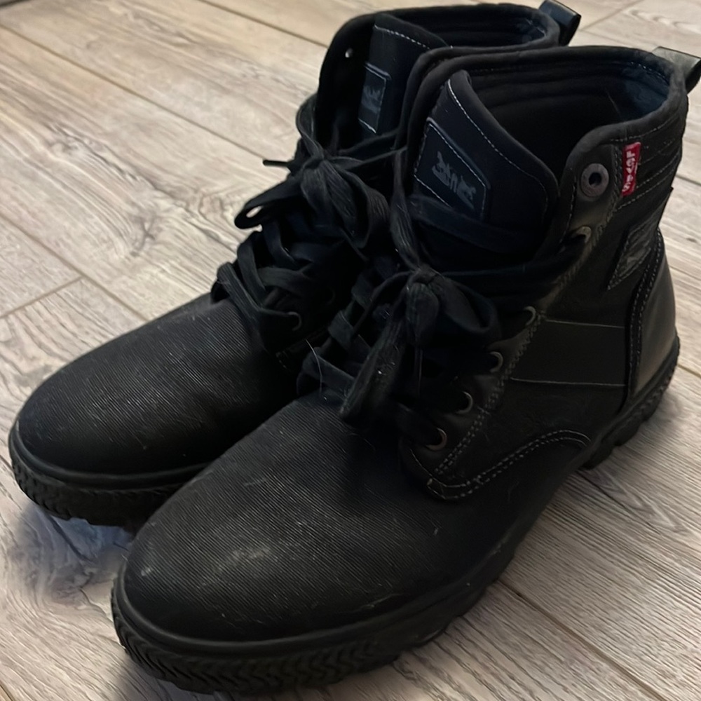 Levi’s black boots size 12
